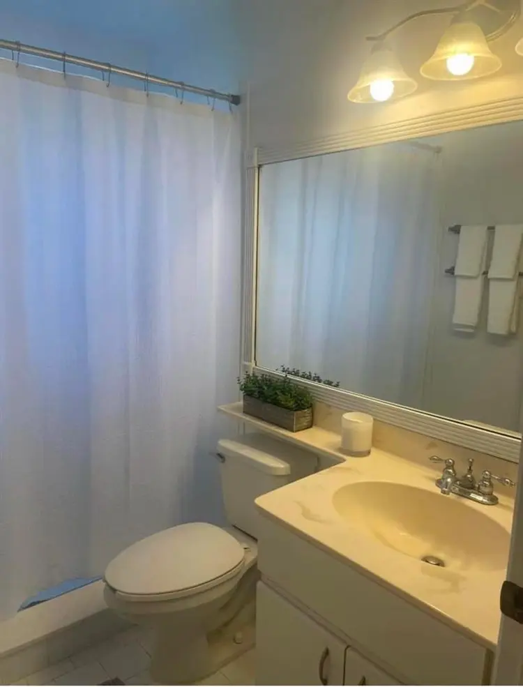 Private room for rent in house