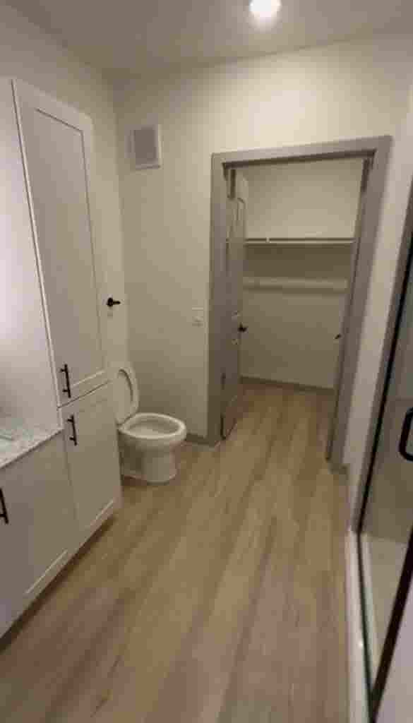 HOT DEAL-$BR,  Bath