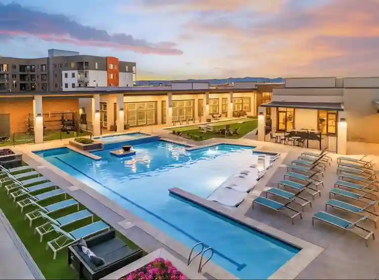 Room Avail.Gateway/GVR Close to DIA