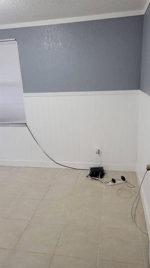 Room for rent in College Park area!
