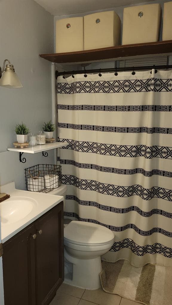 Room for rent in College Park area!