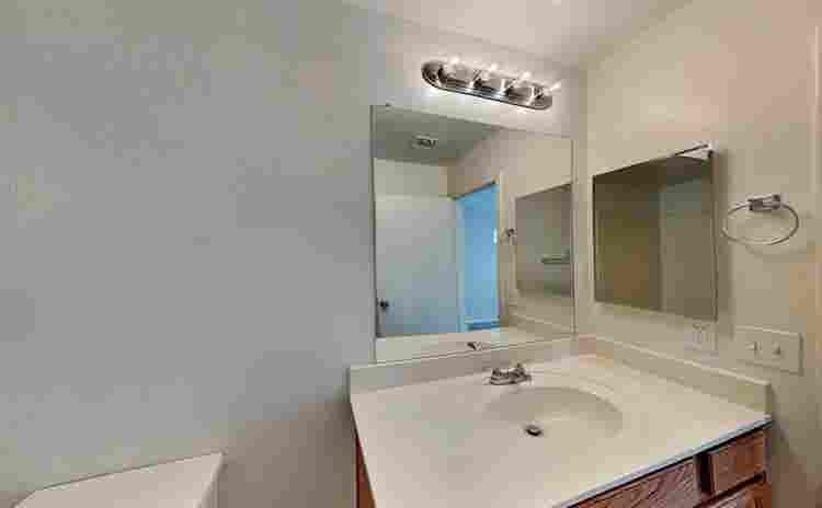 Well maintained three bedroom unit
