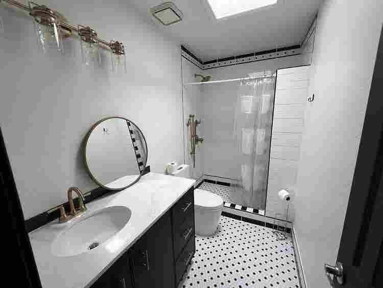 2 bedrooms; 2 private bathrooms
