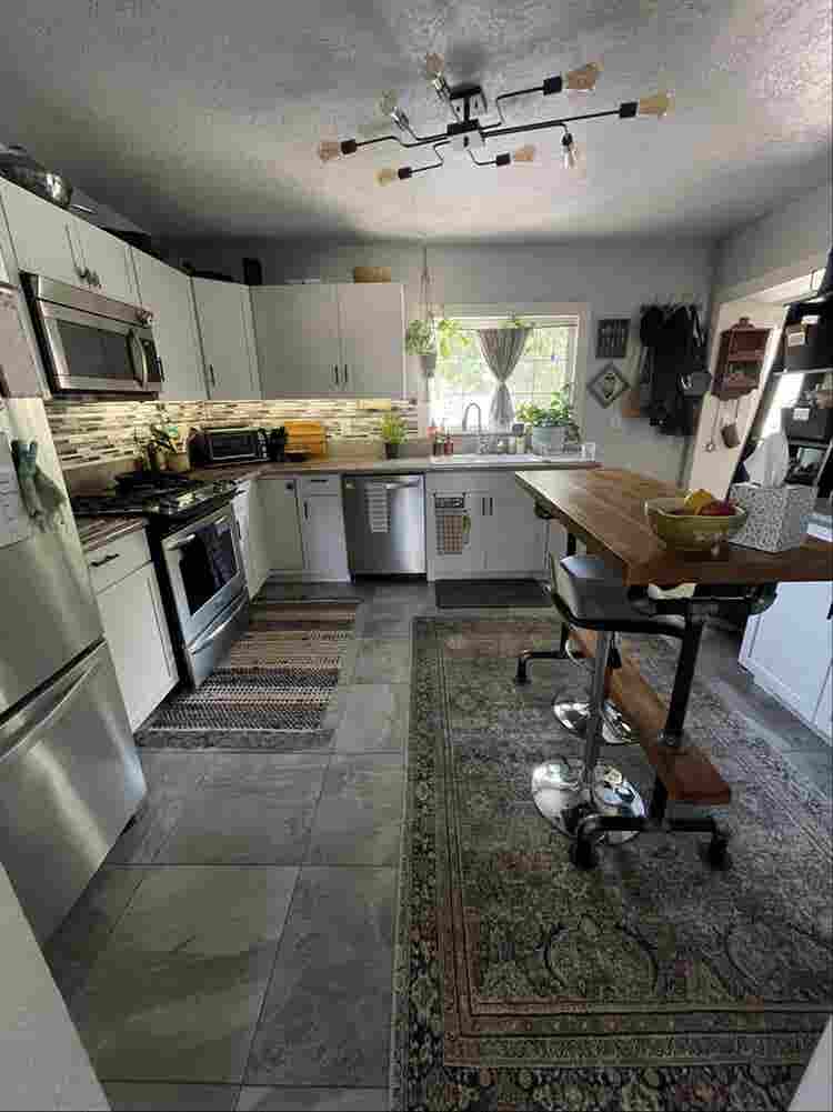 Room Available for Rent!
