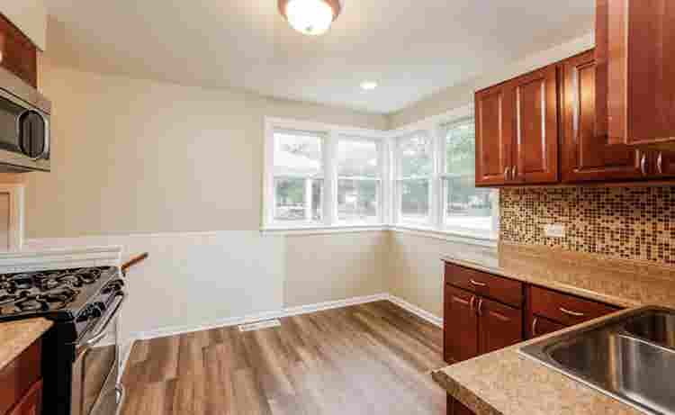 Nice Three bedroom unit - Evanston