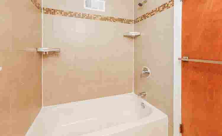 Nice Three bedroom unit - Evanston