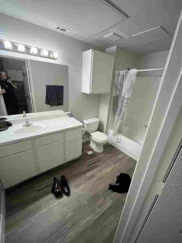Apartment off of Jones rd