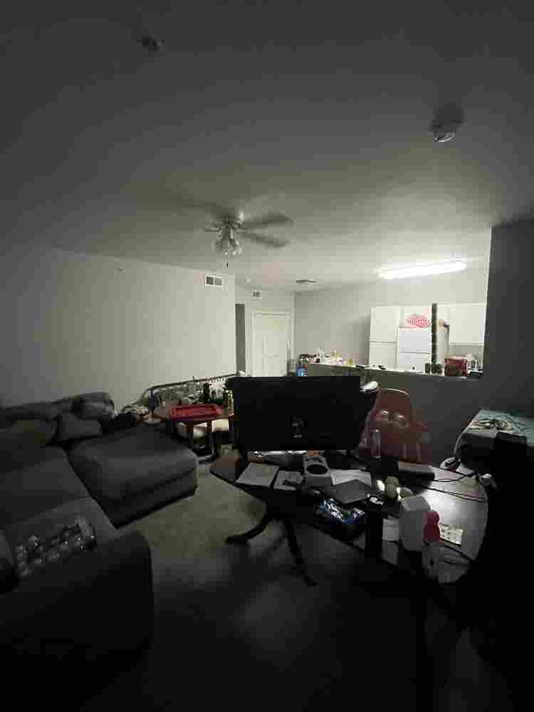 Apartment off of Jones rd