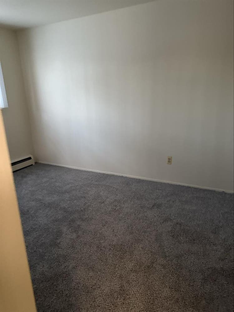 One Bedroom open for rent !