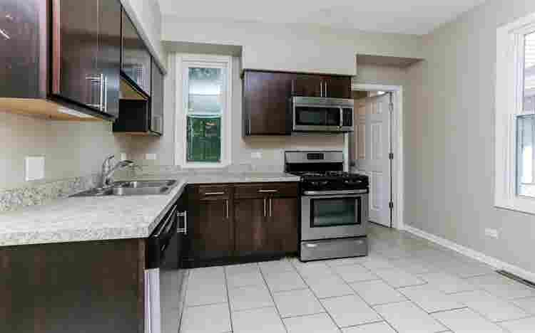 Nice three bedroom - Forest park