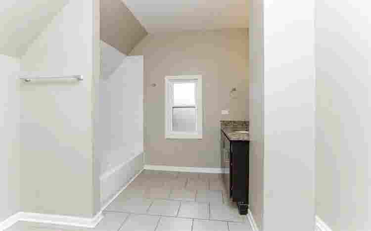 Nice three bedroom - Forest park