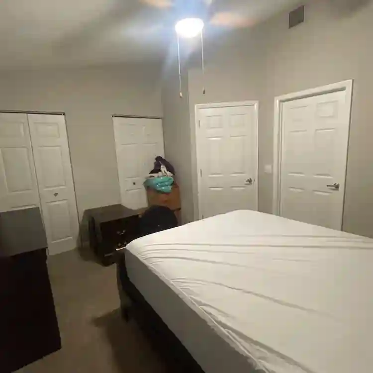 Private Room in Townhouse