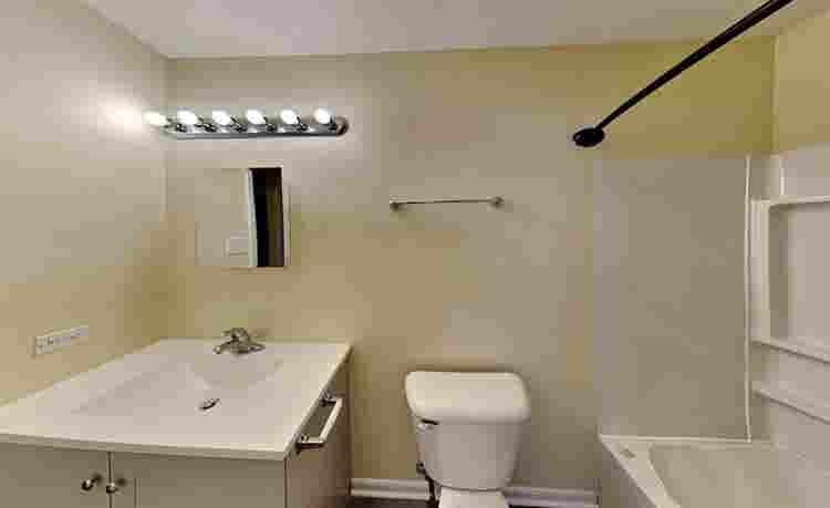 Three bedroom unit - Matteson