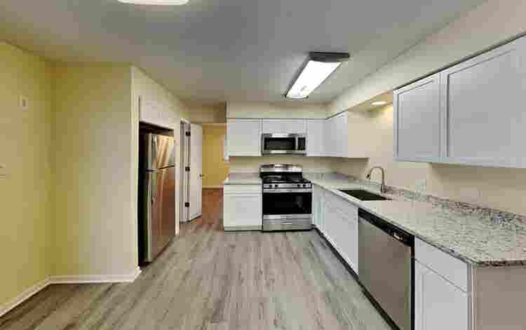 Three bedroom unit - Matteson