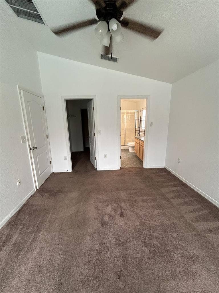 Clermont Master bedroom near Disney
