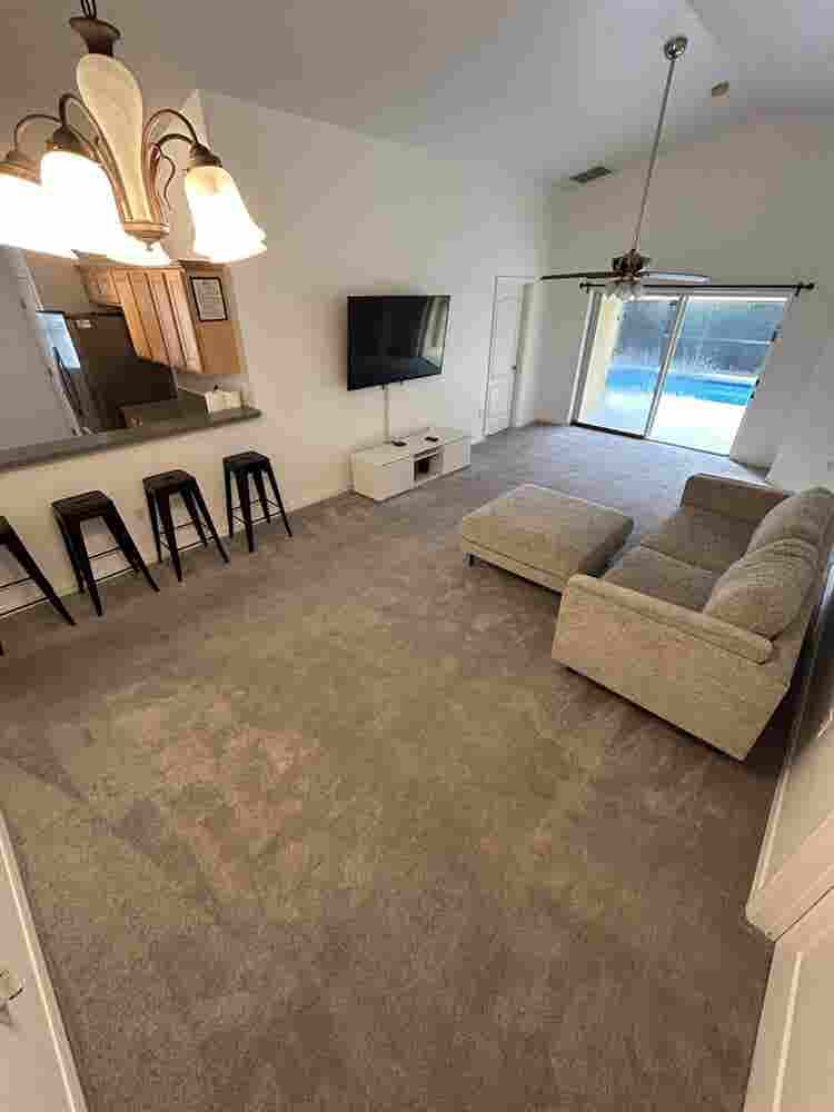 Clermont Master bedroom near Disney