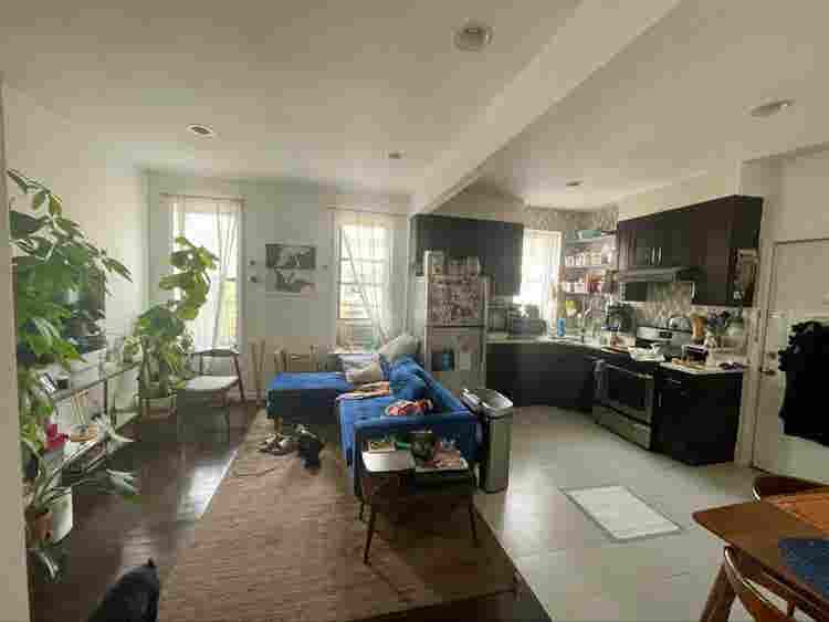Room w Priv Bathroom in Ridgewood