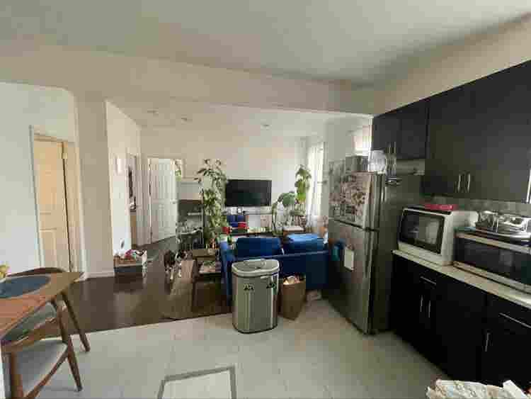 Room w Priv Bathroom in Ridgewood