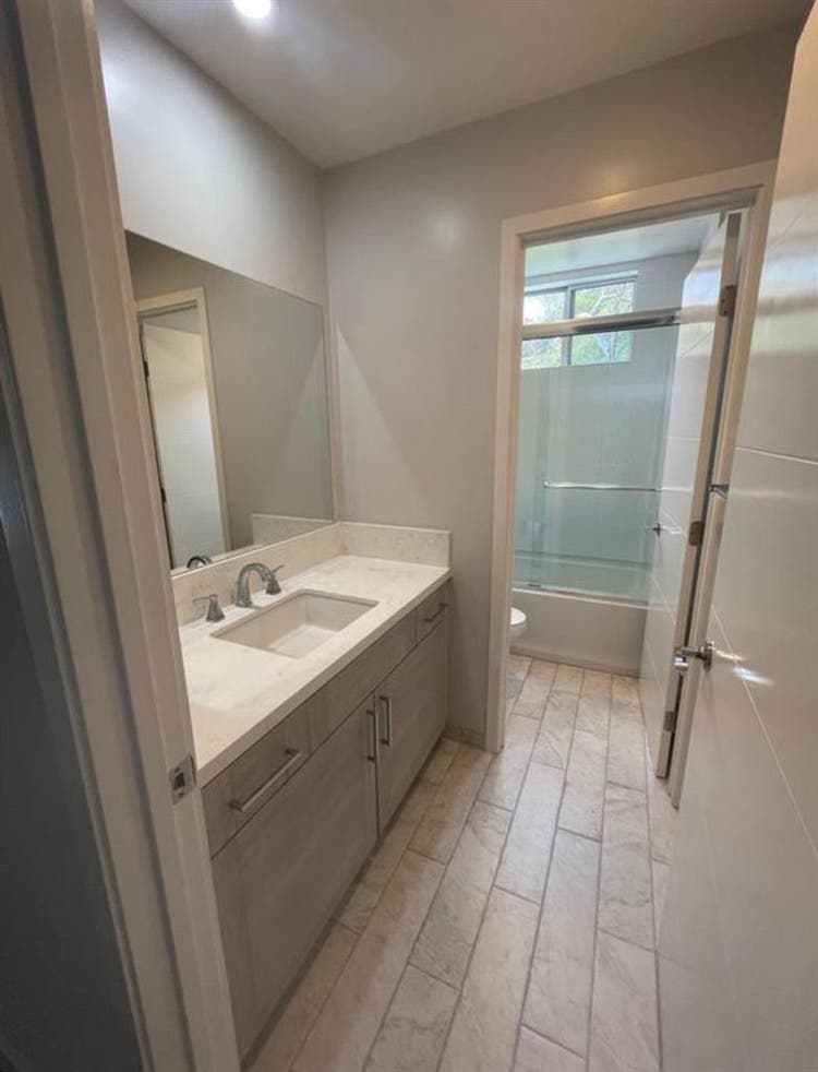 Beautiful luxury La Costa townhome