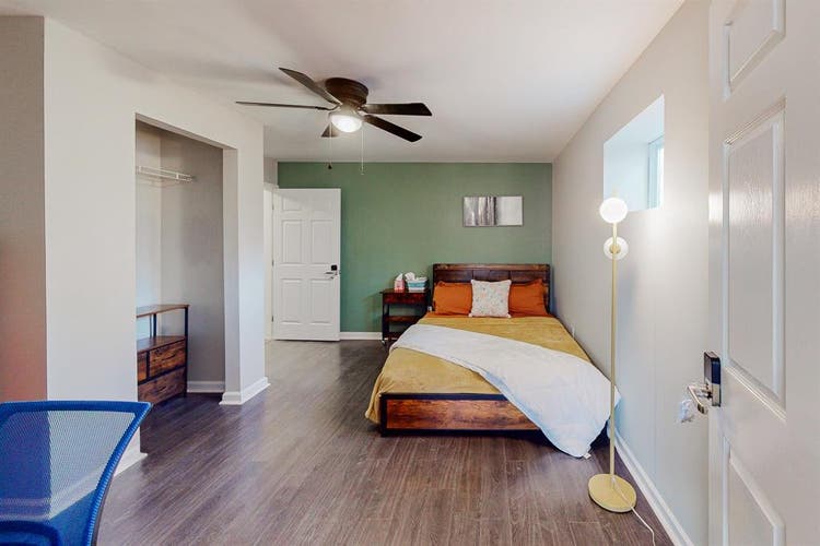 2 BR in Loganville
