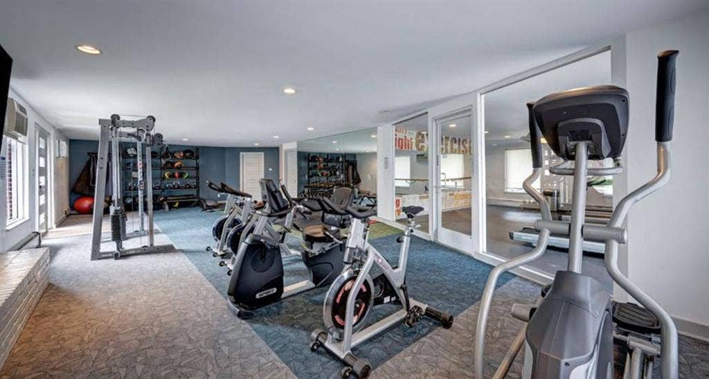 Broomfield, CO- mins to CUBoulder