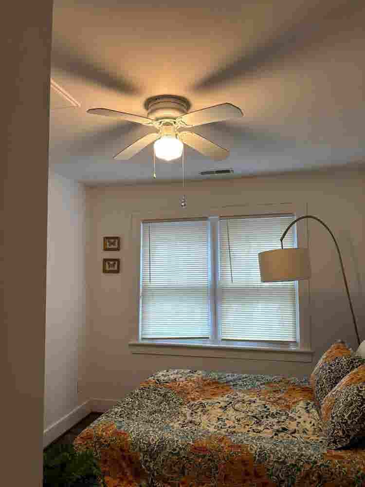 Unfurnished Room