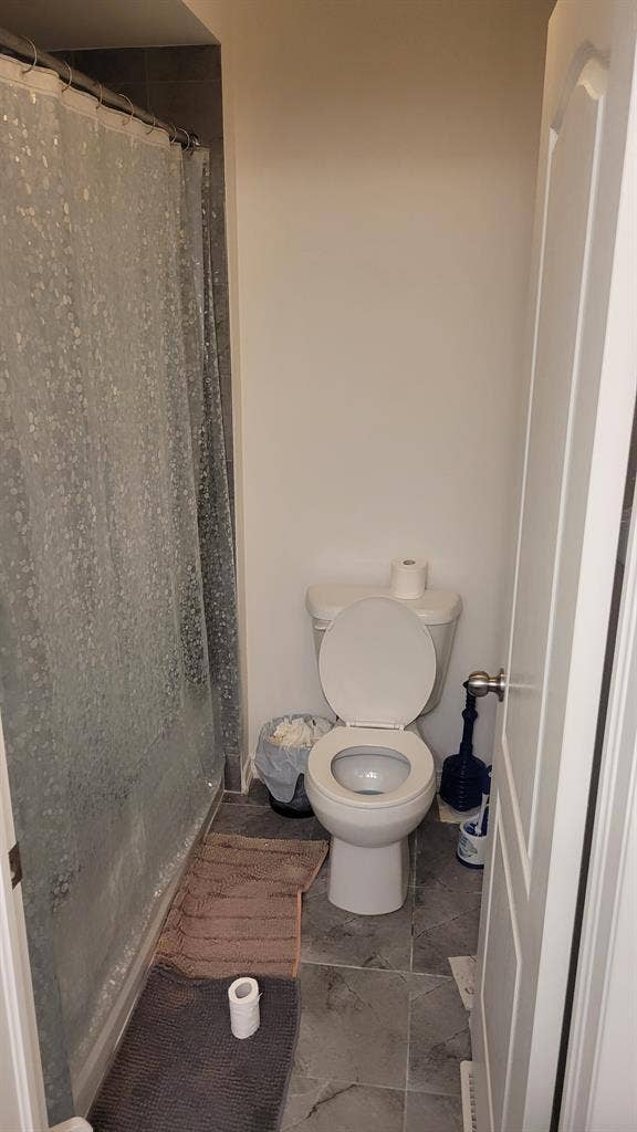 Charming Room for Rent!