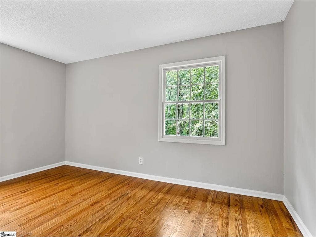 Room 4 rent near SMC campus