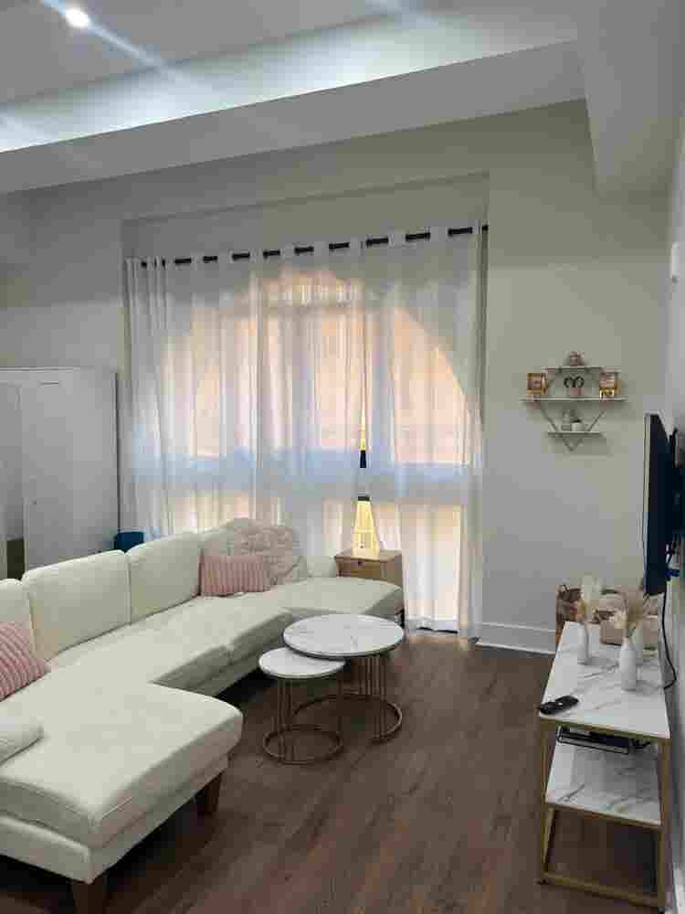 Beautiful Old City Apartment!