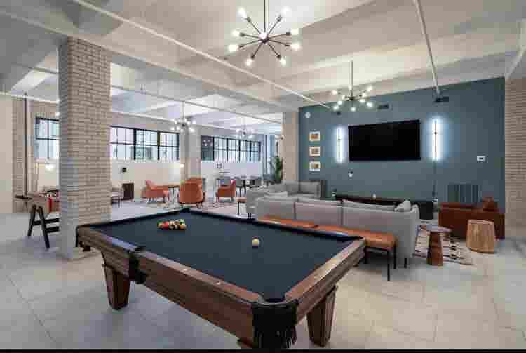 Beautiful Old City Apartment!