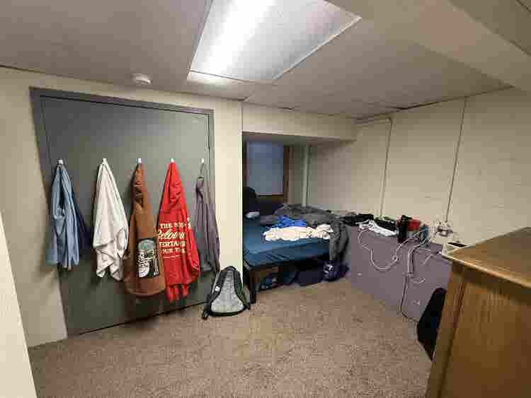 Winter  Sublease