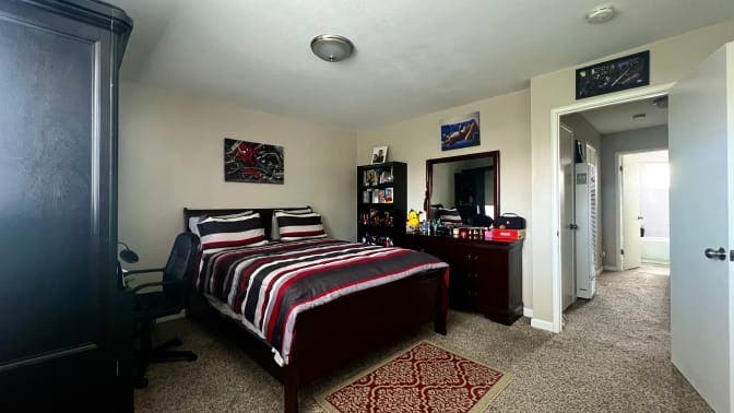 Master Bedroom for Rent