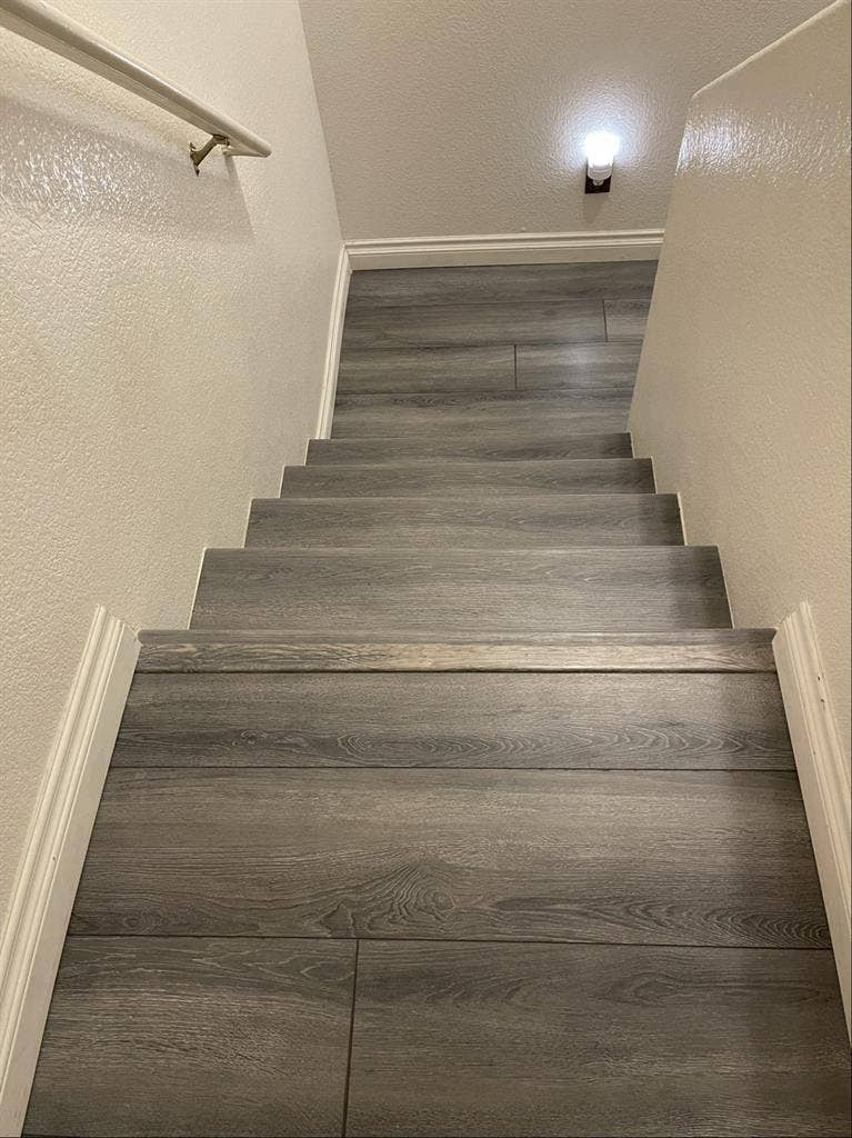 Renting three Rooms $ near bus