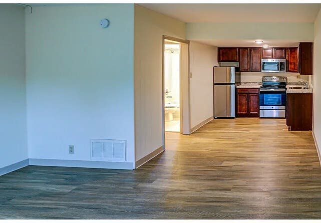 Studio Apartment Sublease
