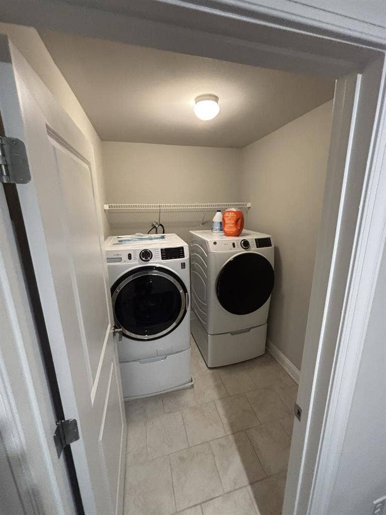 Bedroom/bathroom on your own floor