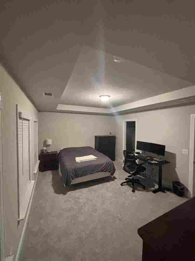 Bedroom/bathroom on your own floor