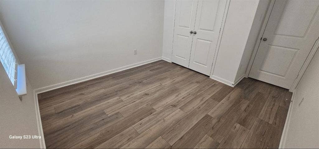 Looking for 2 Roommate