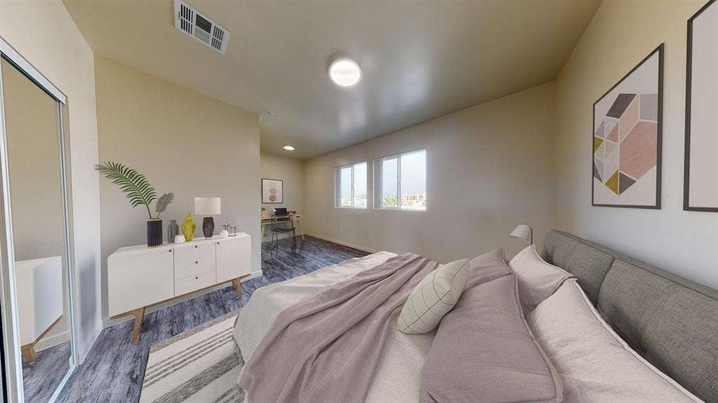 1 BR in Los Angeles