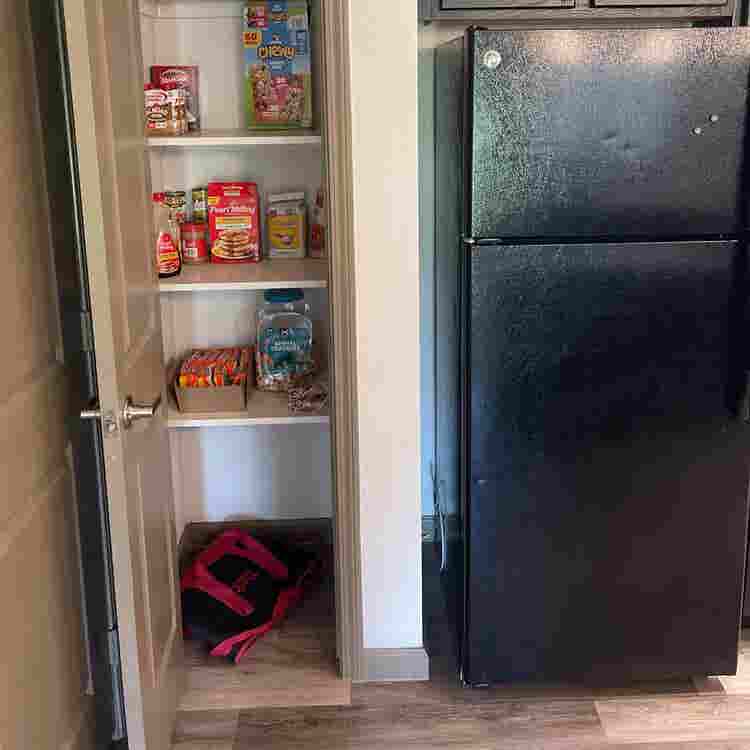 Looking for a roommate!