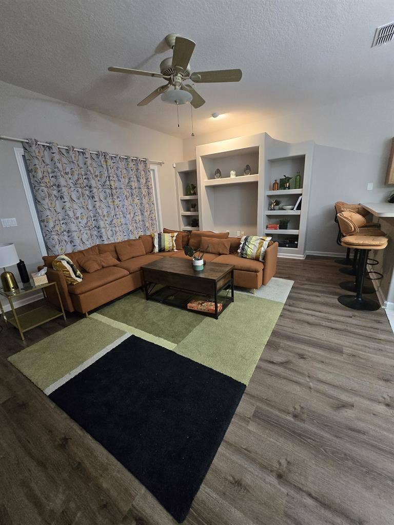 Private room for rent!