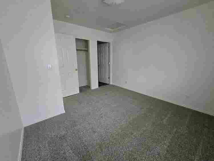 Unfurnished Room for Rent
