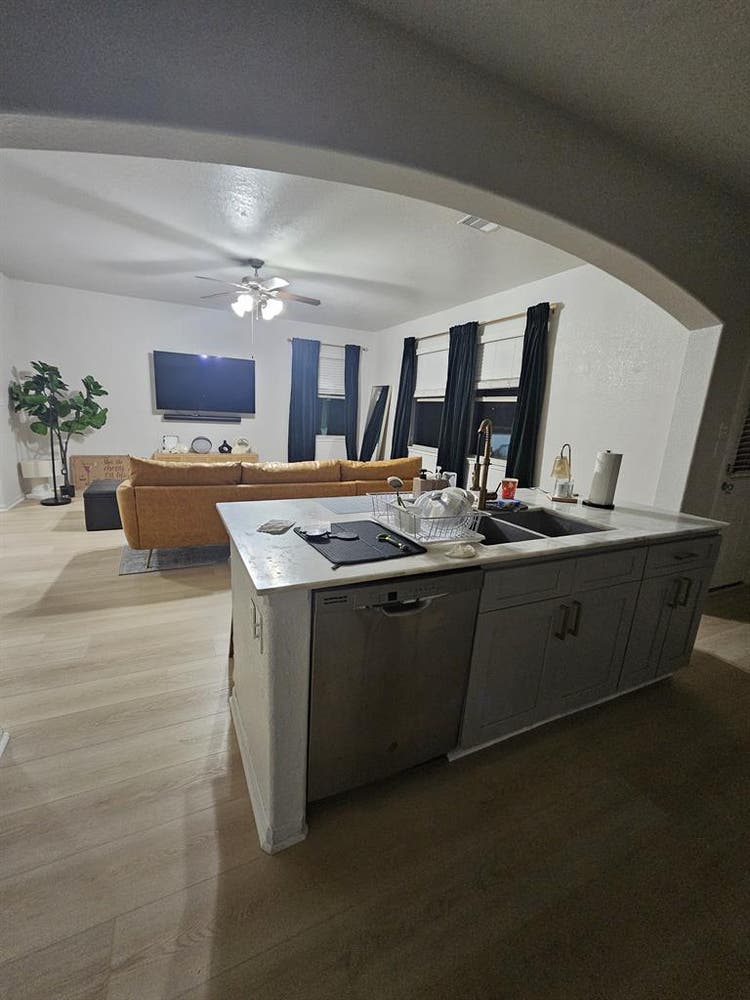 Room for rent near med center/nrg