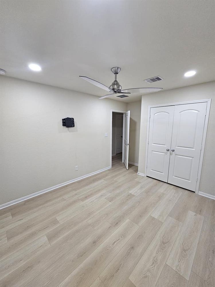Room for rent near med center/nrg