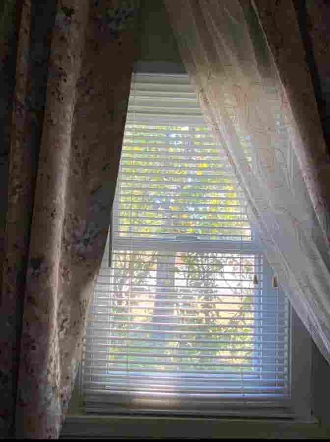 Room in Town Center