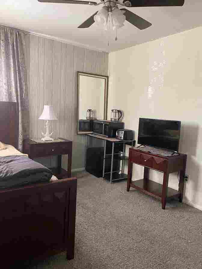 Room in Town Center