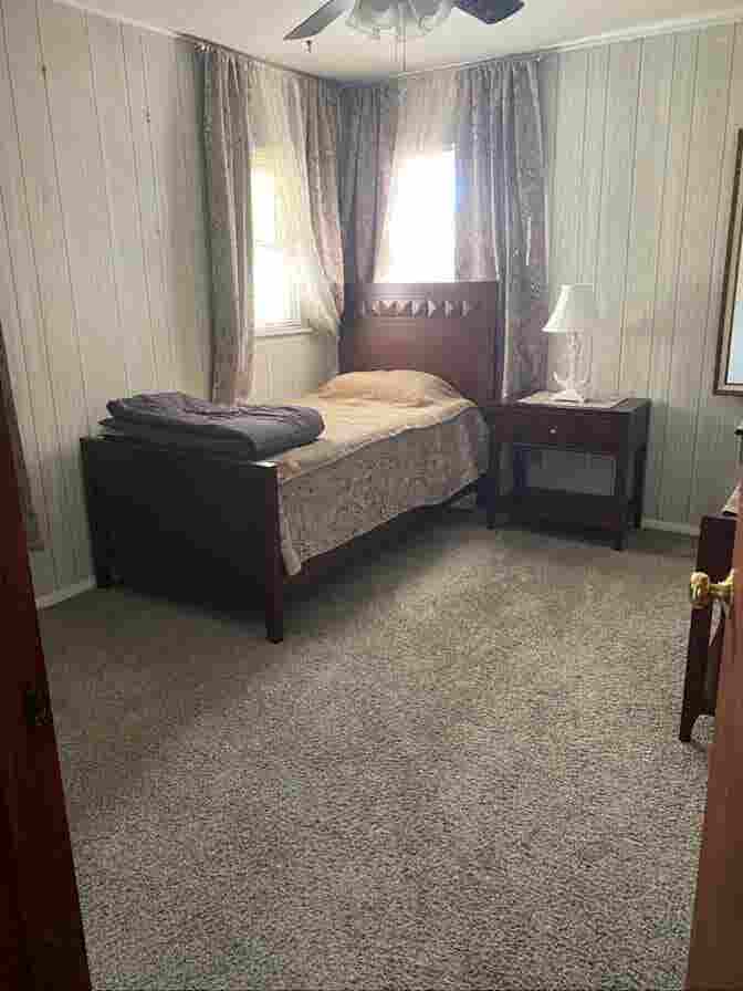 Room in Town Center