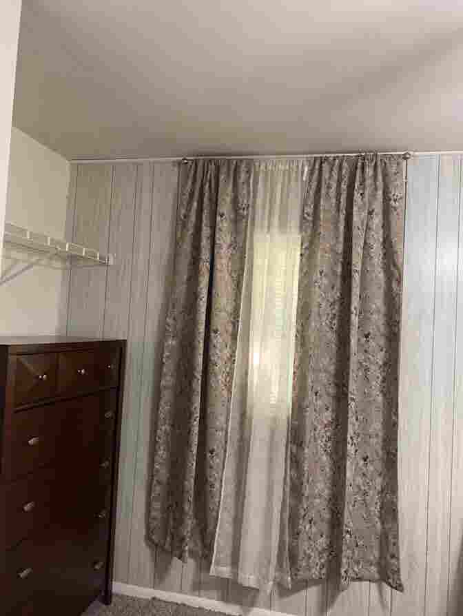 Room in Town Center