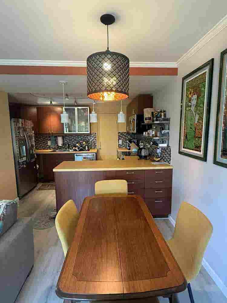 Room for Rent w/ Private Bath Nov 1