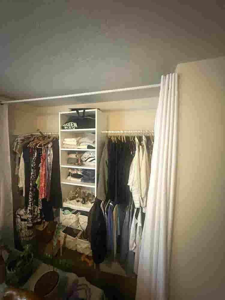Room for Rent w/ Private Bath Nov 1
