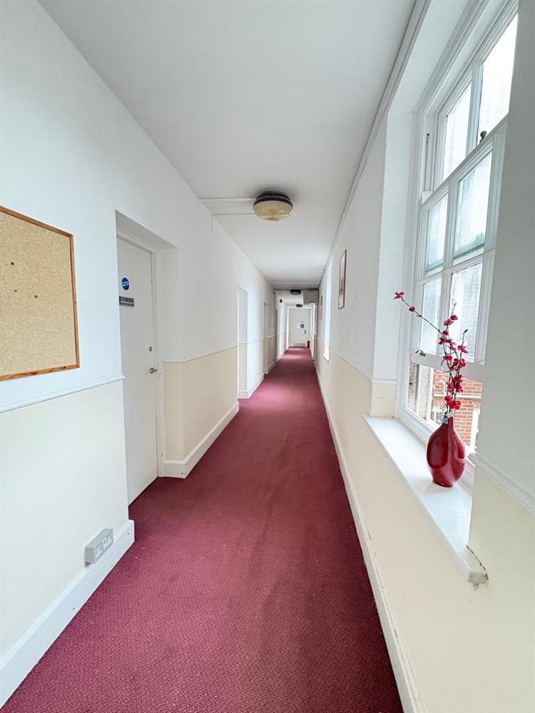 Student Accommodation near Oxstalls